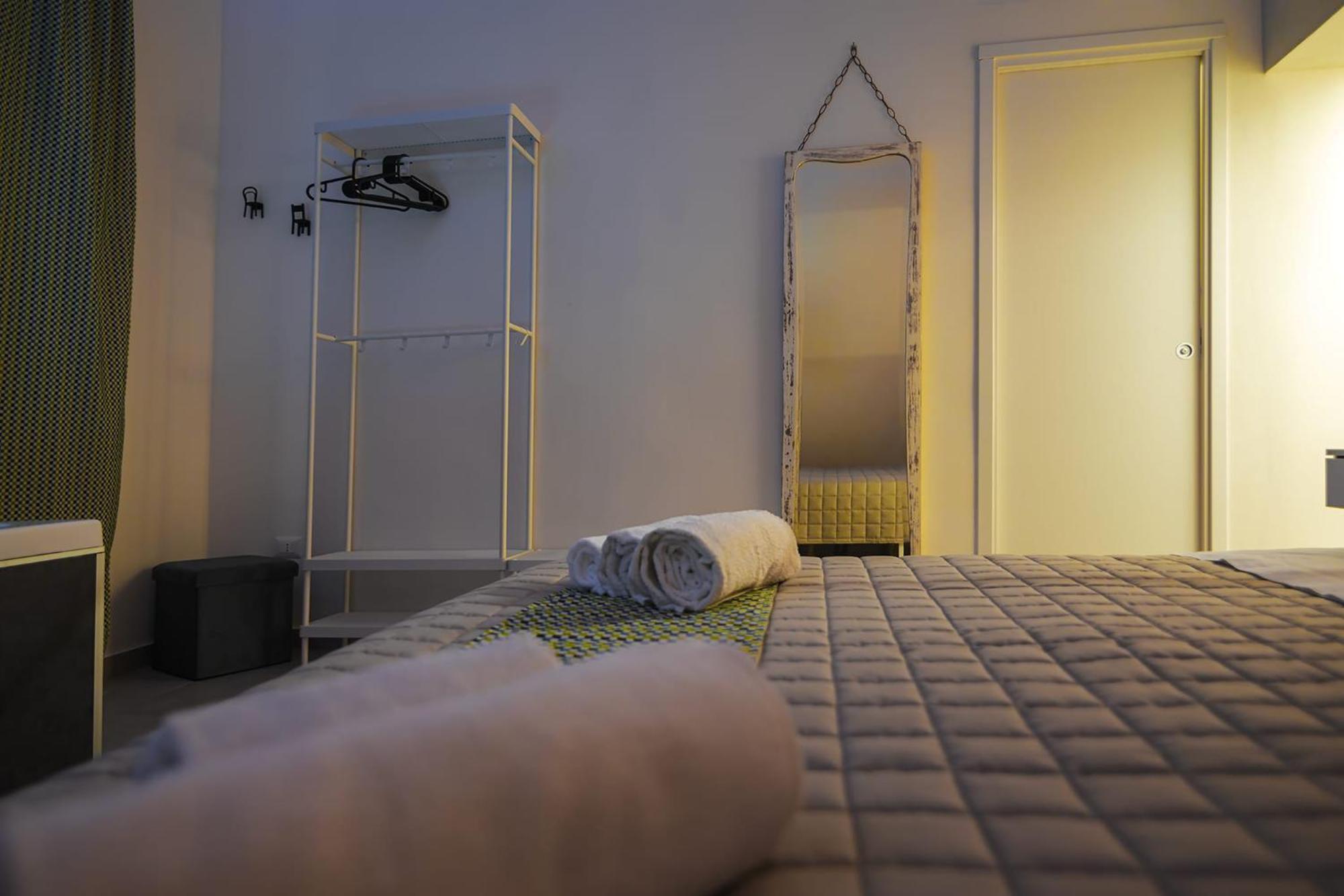 Essenza Suite Siracusa Con Jacuzzi Privata Syracuse Exterior foto